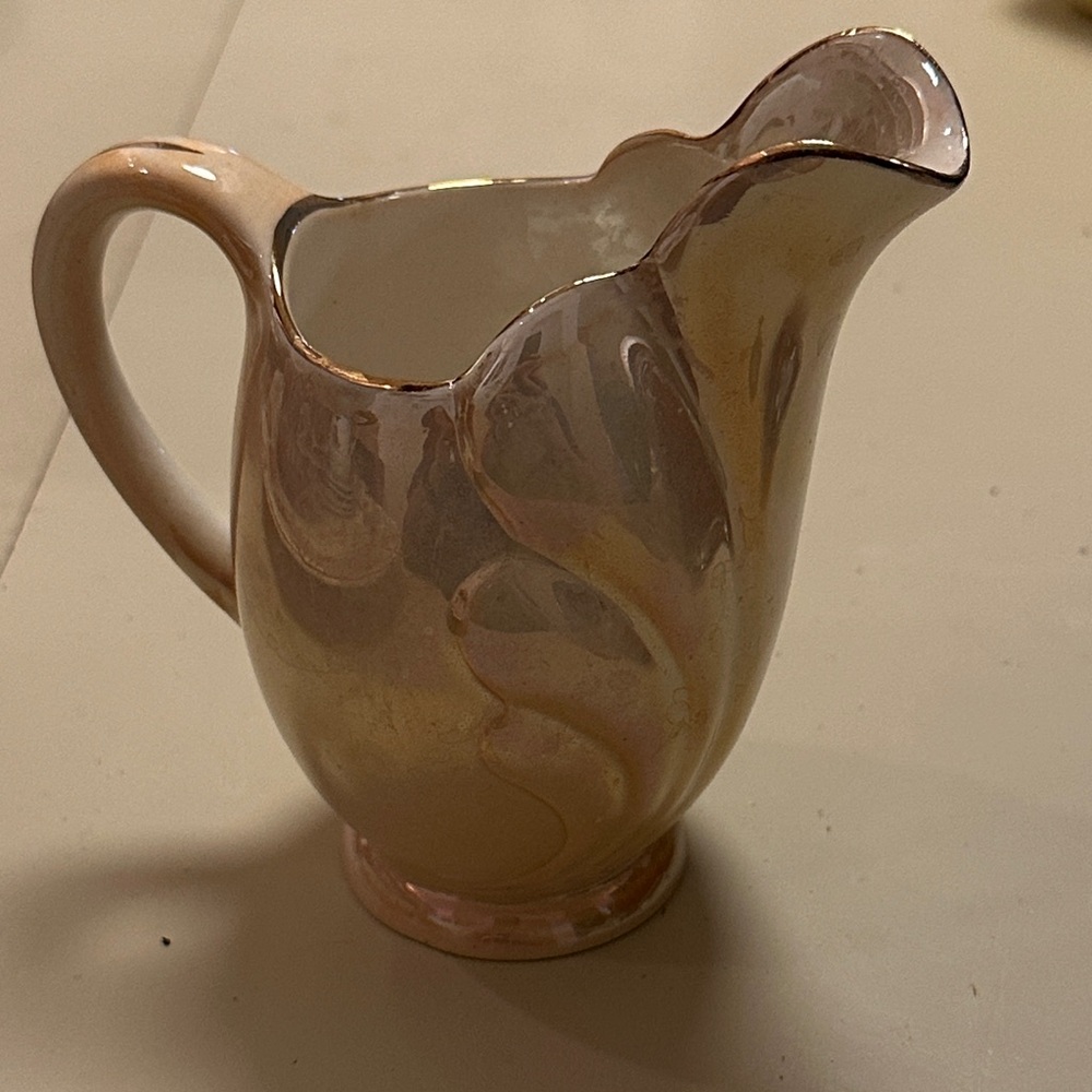 English, Maling Ceramic Cream Pitcher - Soft Pink Opal/Iridescent - Picture 3 of 4